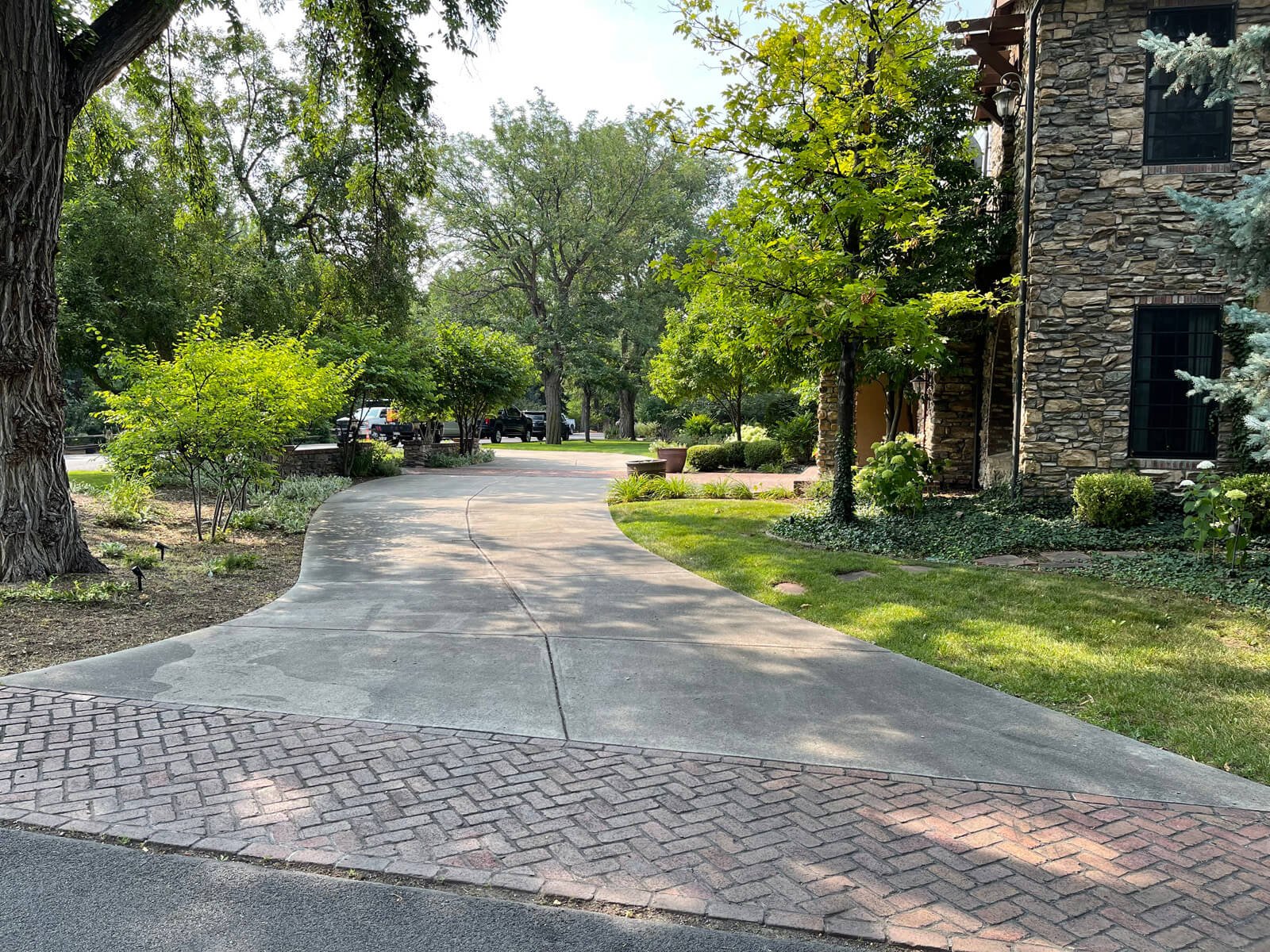 Driveway Cleaning 01