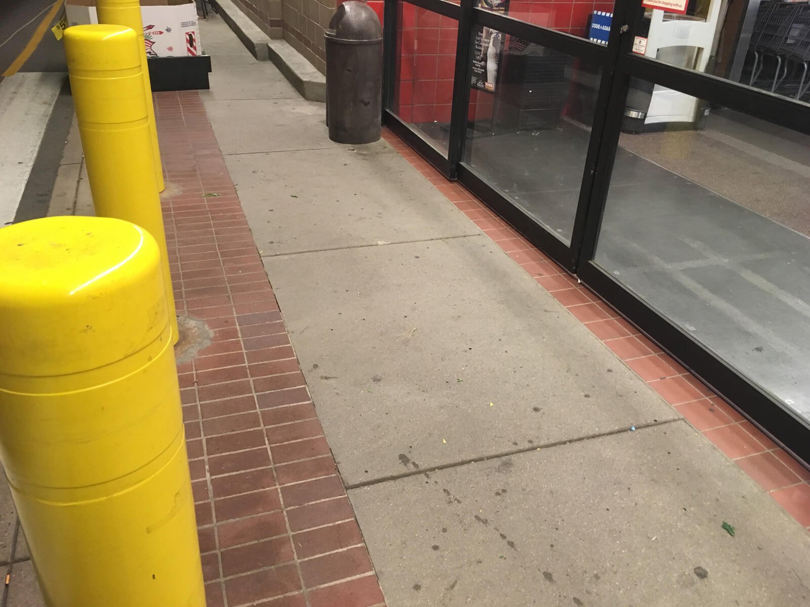 Sidewalk Cleaning 03